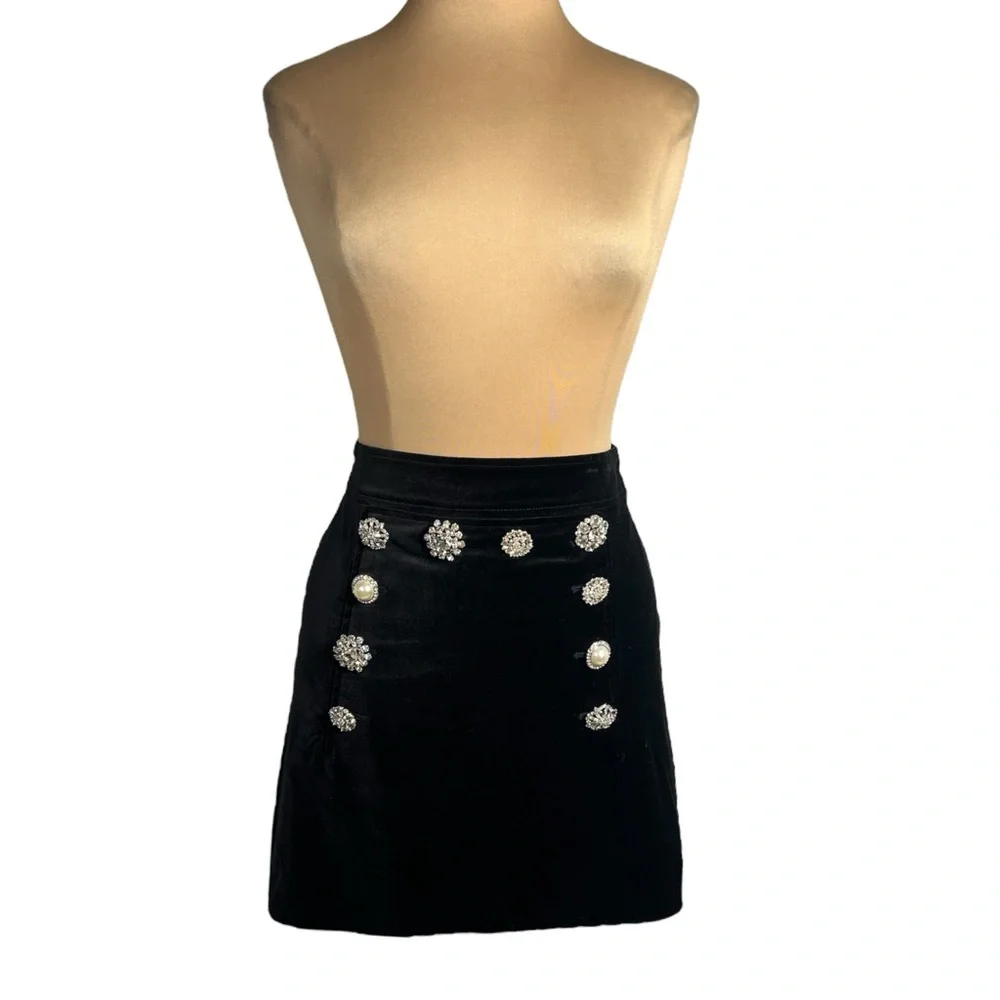 Veronica Beard Ording Crystal Button Black Velvet Miniskirt Size 6 - Picture 9 of 11
